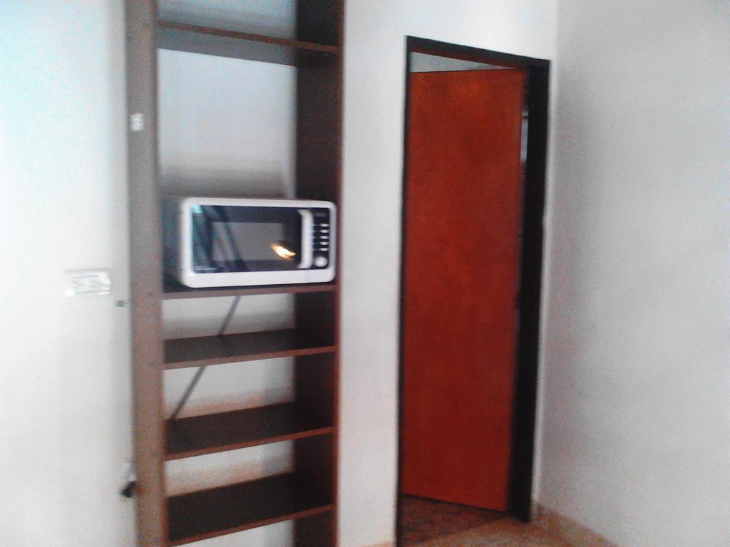 Departamentos Los Almendros Мерло Номер фото